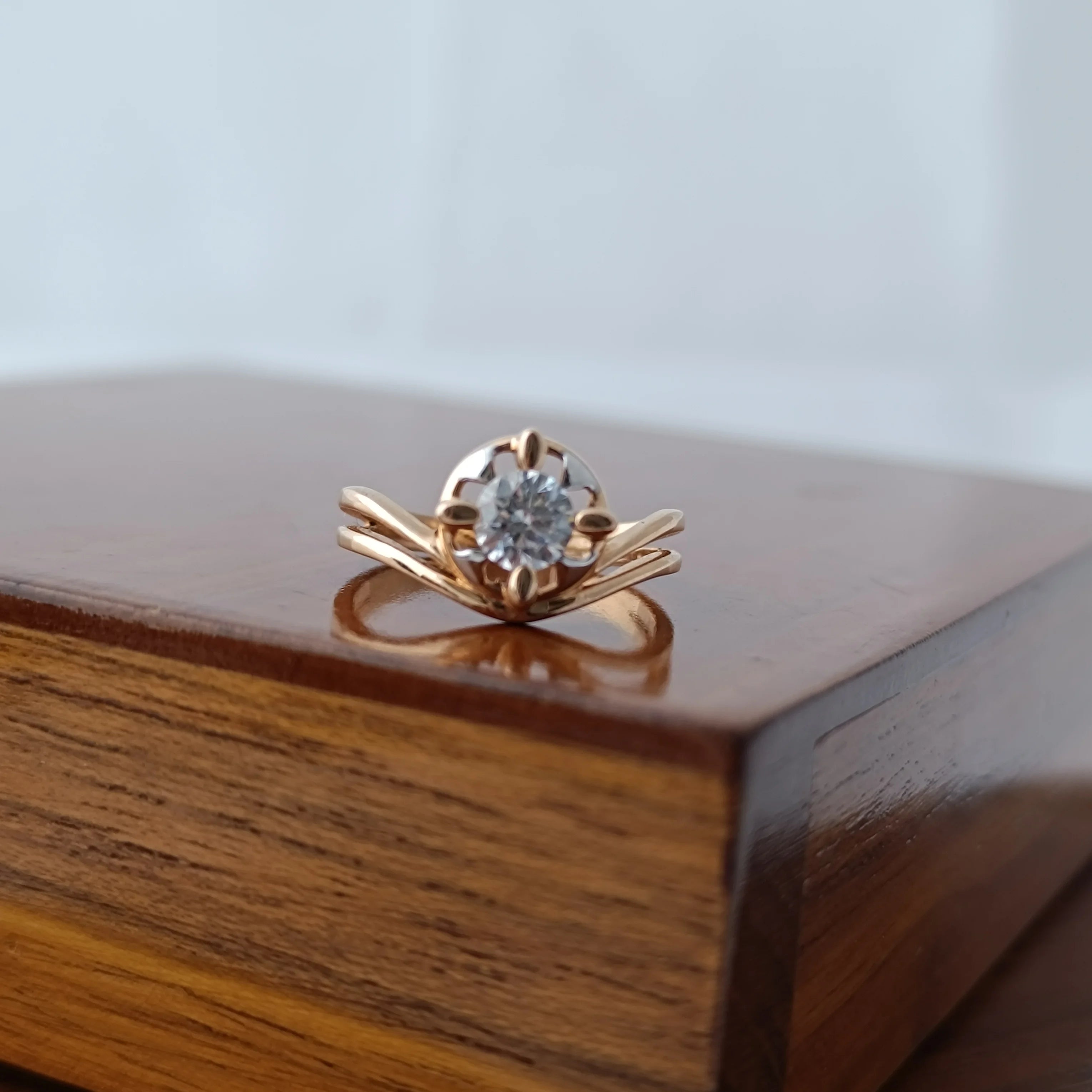Namivaa Elegant Engagement Wedding Ring Split Shank Floral Prong Setting Women Jewelry Gift From