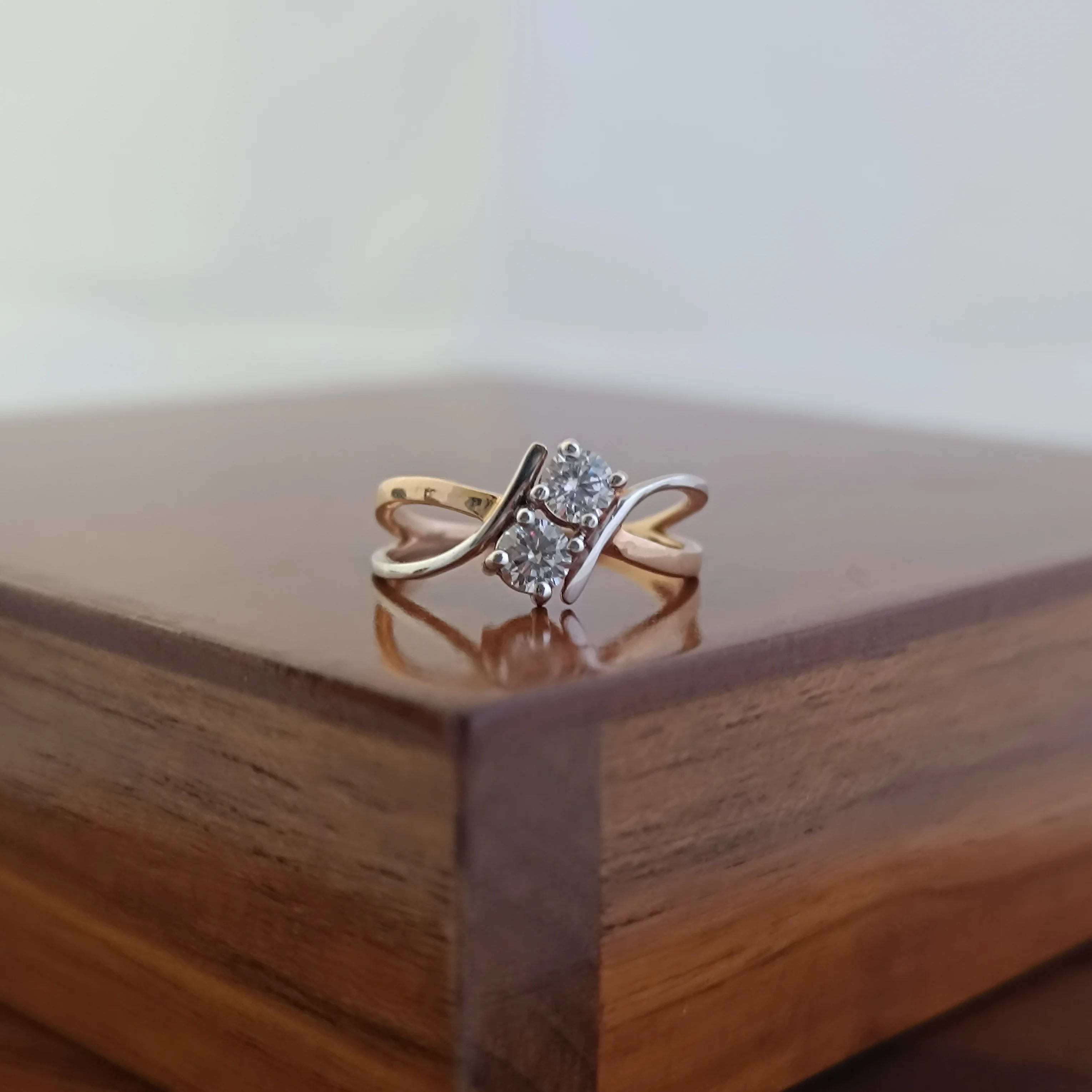Namivaa 18K Rose Gold Brilliant Cut Diamond Cluster Engagement Ring Women Modern Open Band Bridal Wedding Promise Fine