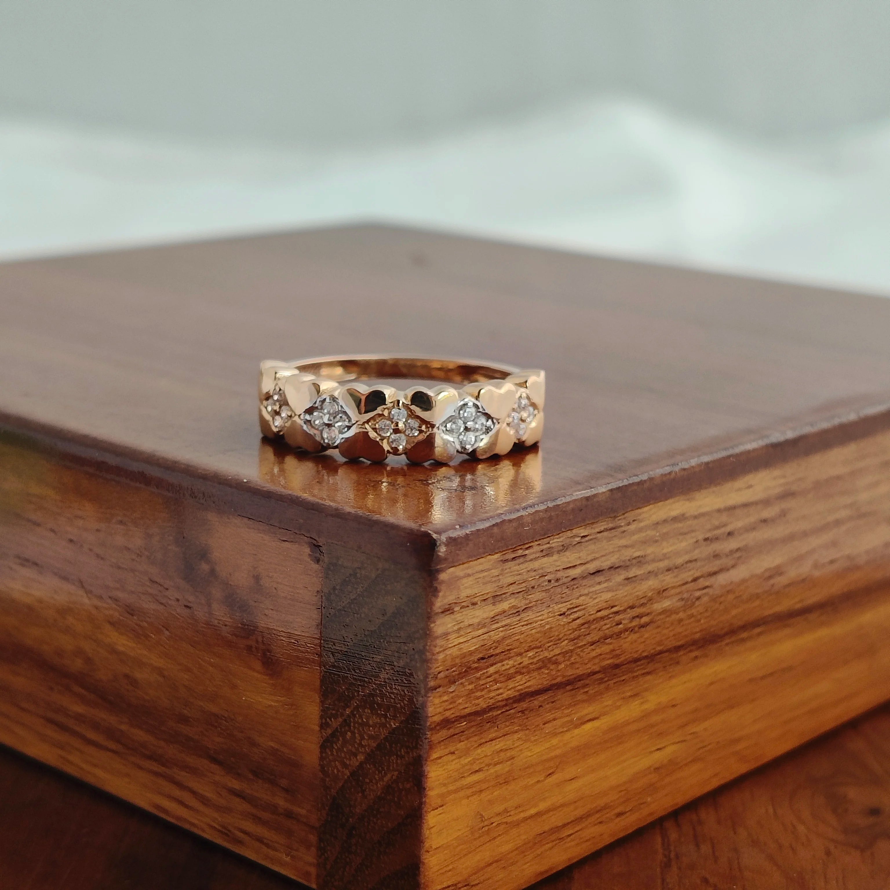 Namivaa 18K Rose Gold Diamond Heart Band Ring Women Romantic Vintage Style Pave Set Fine Jewelry Party Gift High Polish Finish