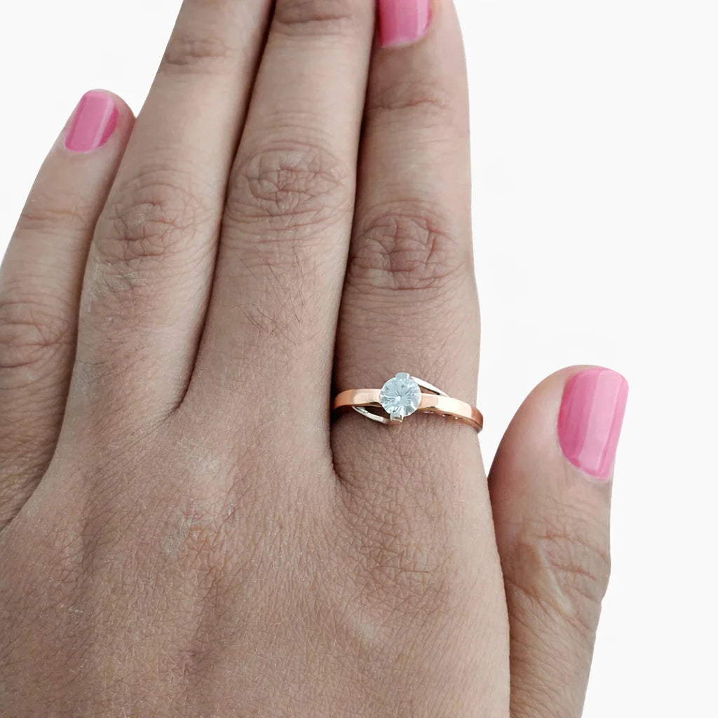 Namivaa 18K Rose Gold Solitaire Diamond Engagement Ring Classic Prong Set Minimalist Women Daily Wear High Polish Finish