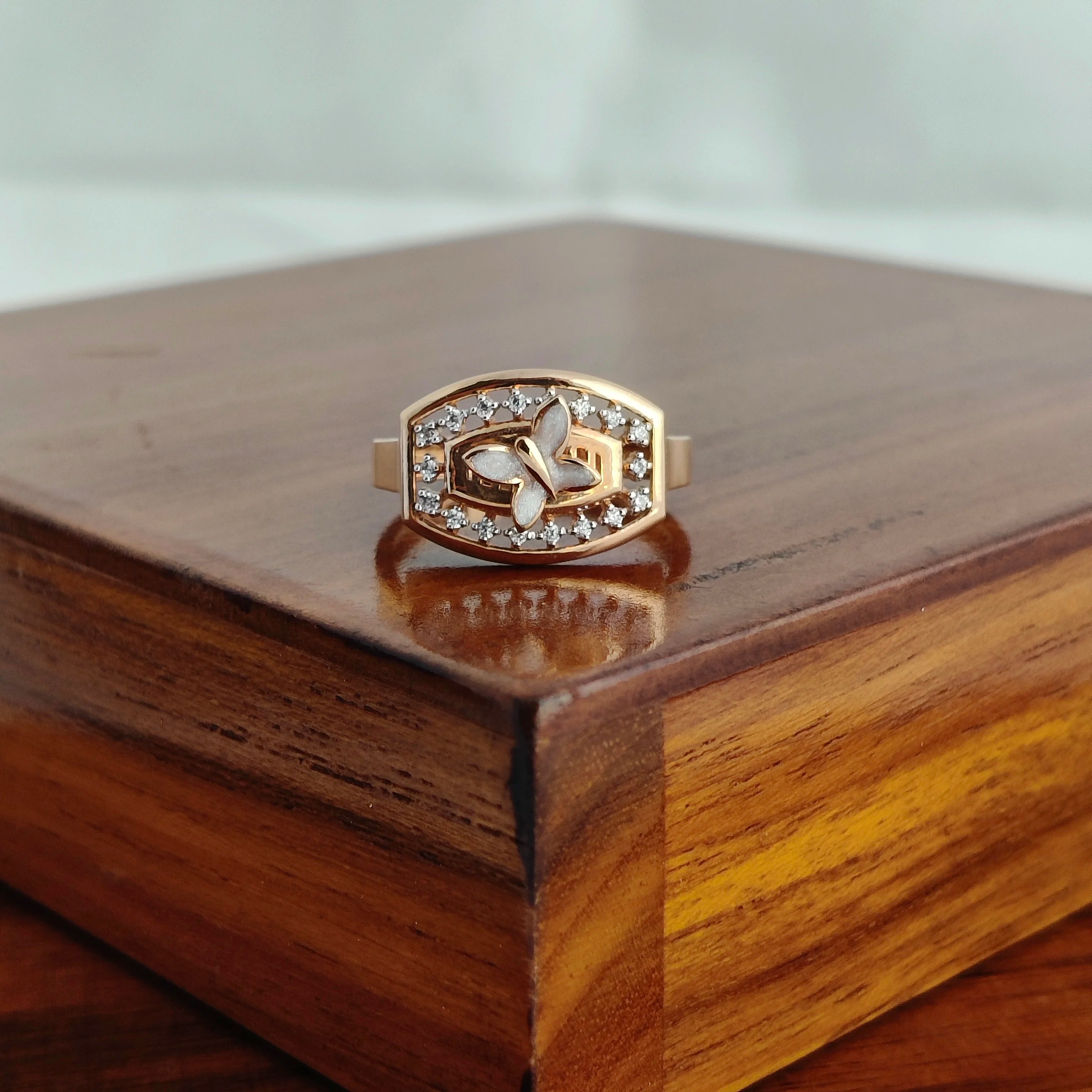 Namivaa 18K Rose Gold Butterfly Motif Vintage Filigree Diamond Designer Statement Ring Women Daily Wear Party Wedding Gift High