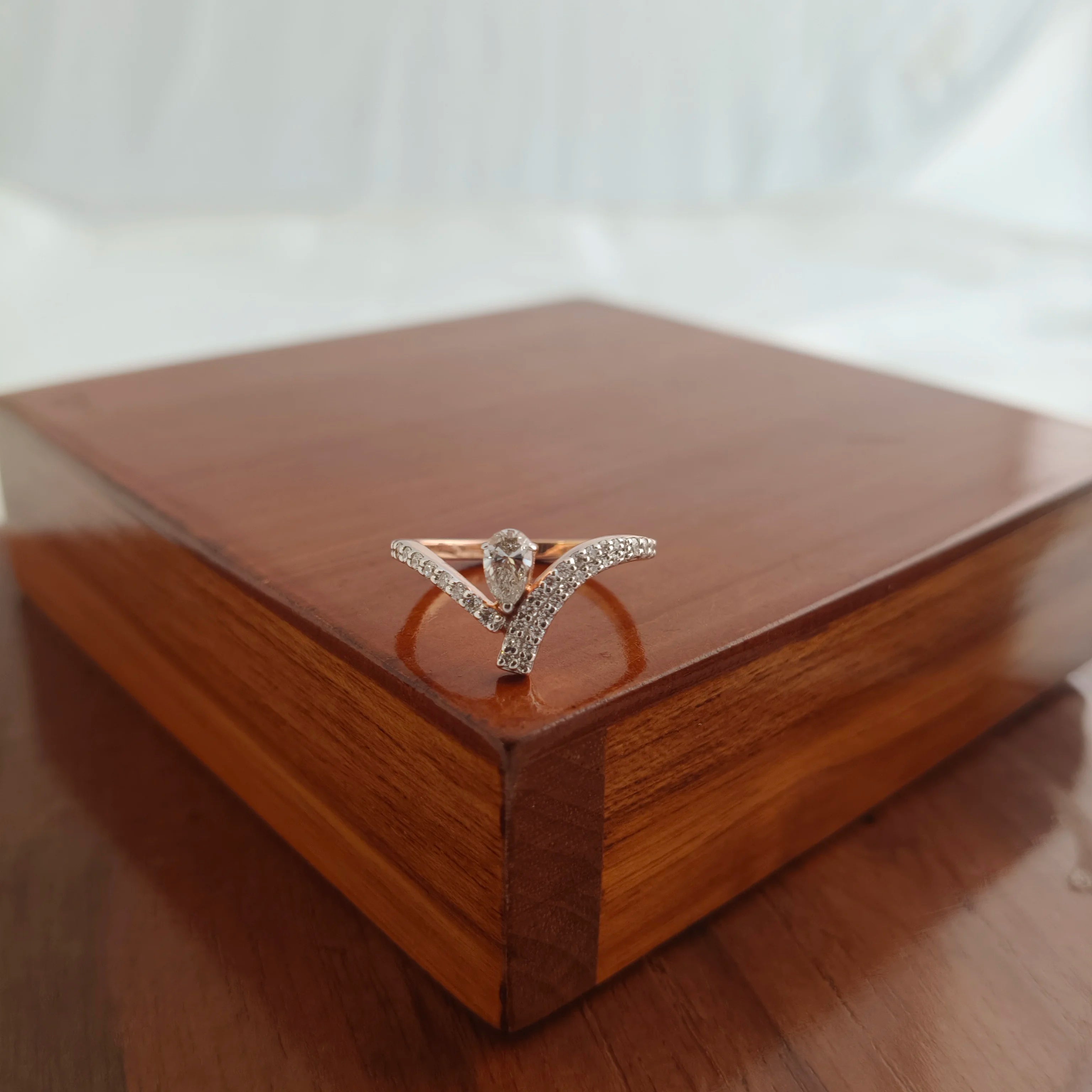 Namivaa 18K Rose Gold Marquise Cut Diamond V Shape Ring Women Elegant Pave Band Fine Jewelry Cocktail Daily Wear Gift