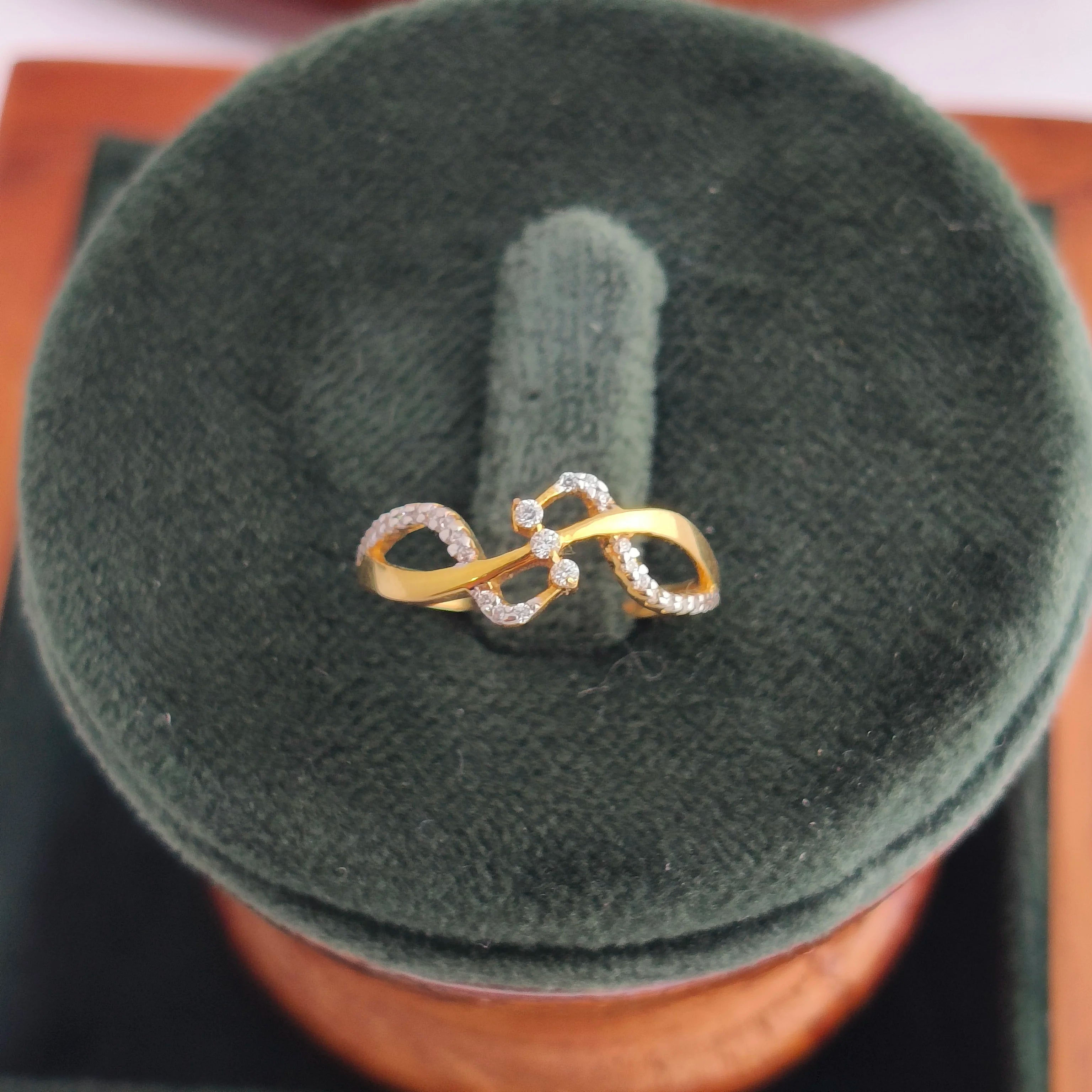 Namivaa Infinity Twist Ring Pave Set Elegant Minimalist Band for Women Wedding Party Daily Wear Gift